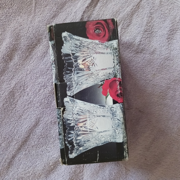 Candle holders crystal clear rose pattern fluted fancy edges - Picture 4 of 8